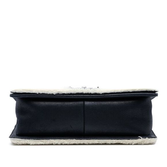 Chanel Old Medium Bicolor Shearling Boy Flap - Picture 3 of 7